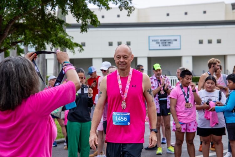 Pink-Run-1075