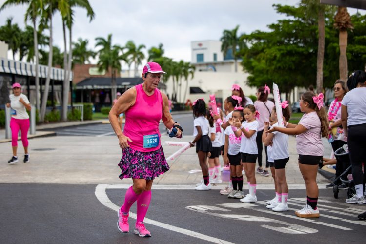 Pink-Run-682