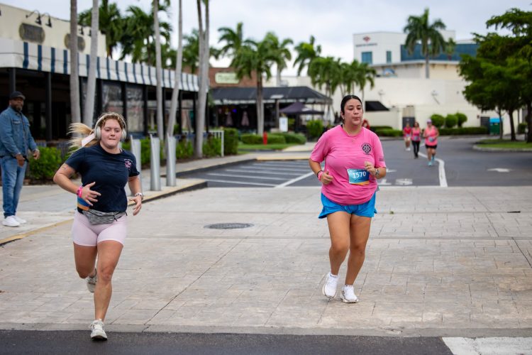 Pink-Run-685